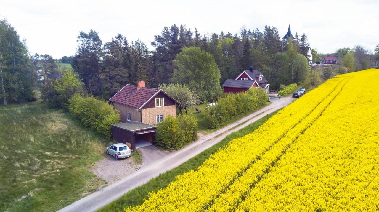 Ferienwohnung The Cozy Little House Motala Exterior foto